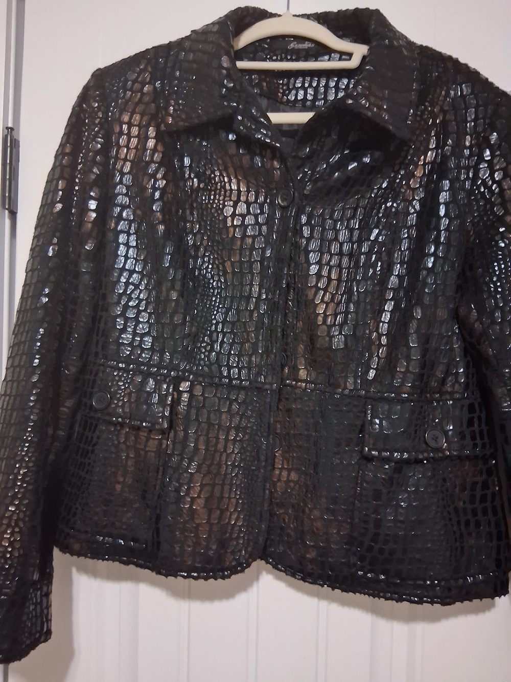 Croc-Embossed Black Women’s Blazer Jacket